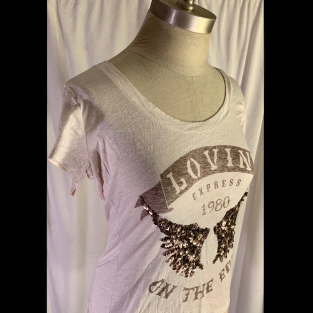 Express Lovin’ On The Edge Graphic Tee